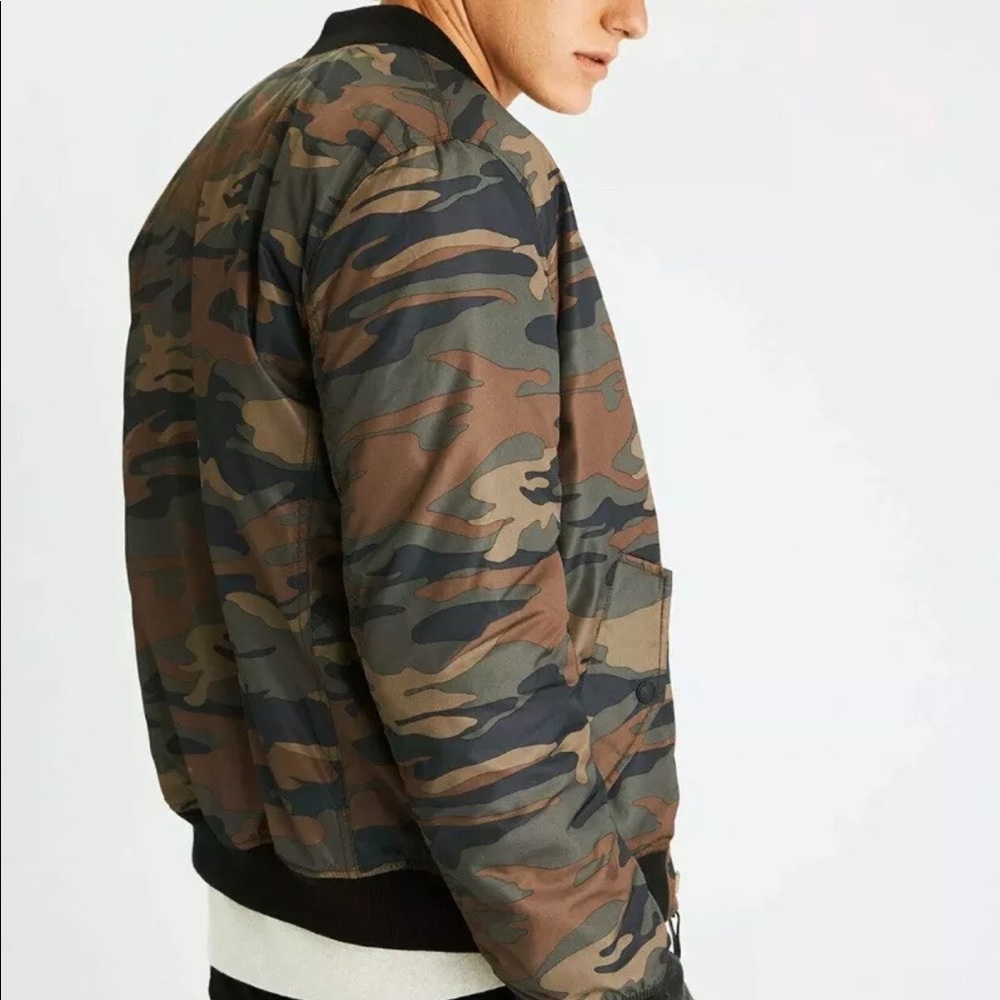 American Eagle Mens Camo Bomber